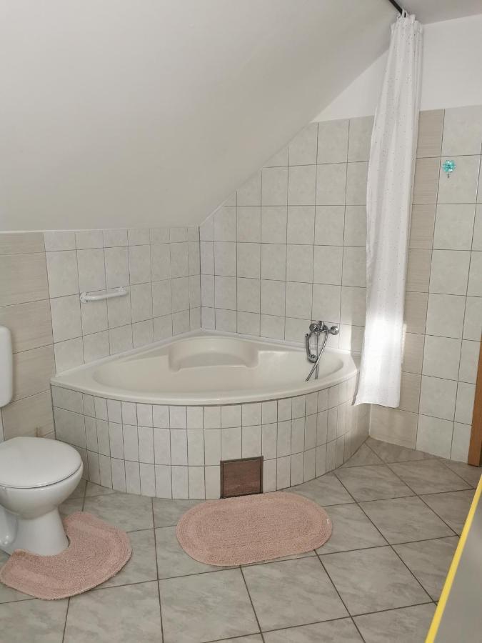 Apartman I Soba Hadela Sveti Martin Na Muri Esterno foto